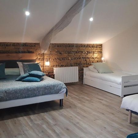 Les Chambres De Lili Saint-Loup  Luaran gambar
