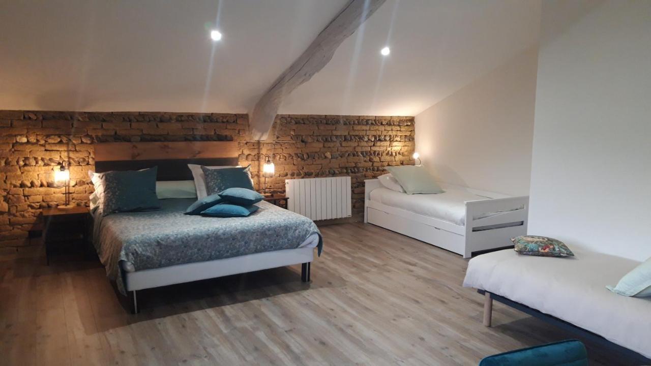 Les Chambres De Lili Saint-Loup  Luaran gambar