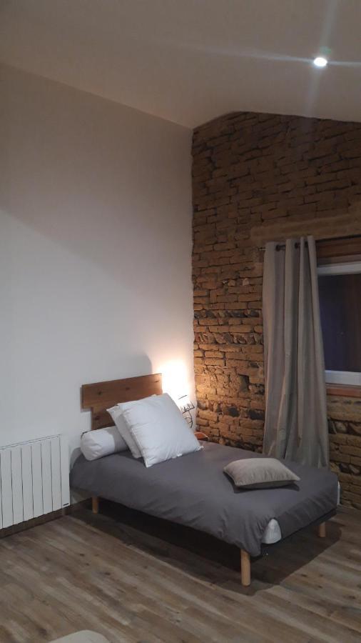 Les Chambres De Lili Saint-Loup  Luaran gambar